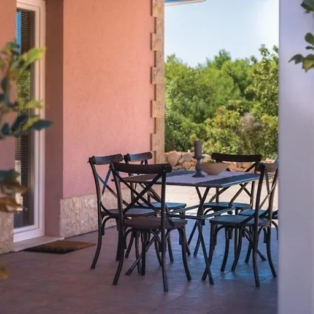 Ferienhaus Fur 7 Personen Ca 160 Qm In Sibenik-dubrava, Dalmatien Norddalmatien