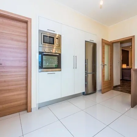 Ferienhaus Fur 7 Personen Ca 160 Qm In Sibenik-dubrava, Dalmatien Norddalmatien * Dubrava (Sibenik-Knin)